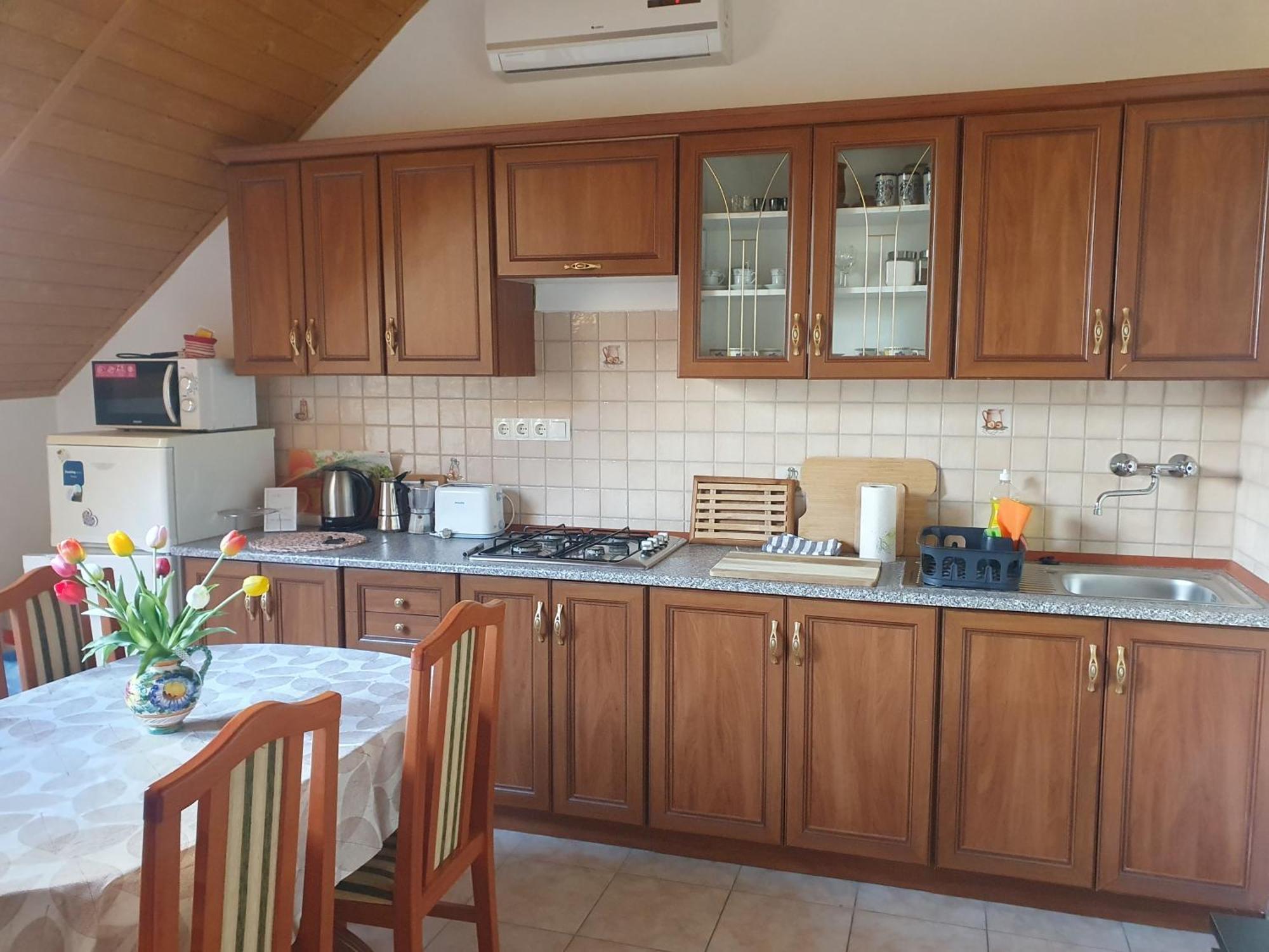 Feher Rozsa Apartman Черсегтомай Экстерьер фото