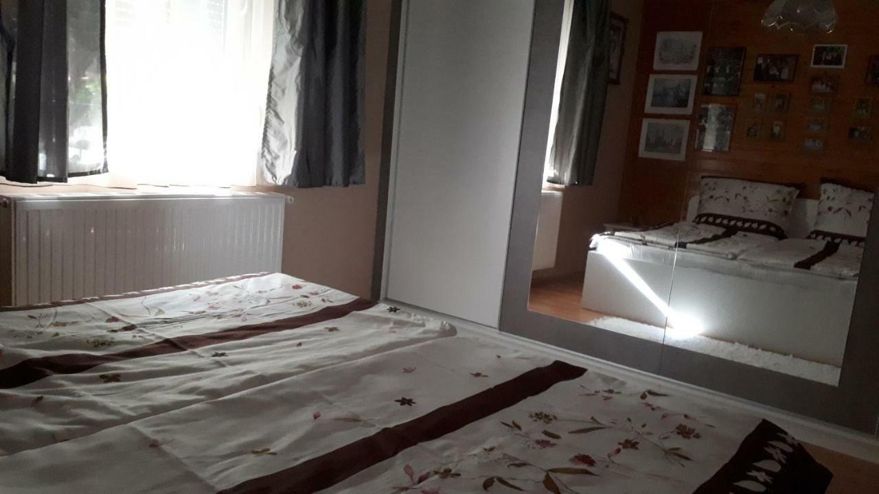Feher Rozsa Apartman Черсегтомай Экстерьер фото